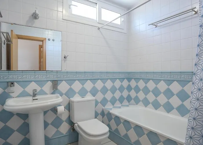 Michalete Fernando - Solo Familias Conil De La Frontera