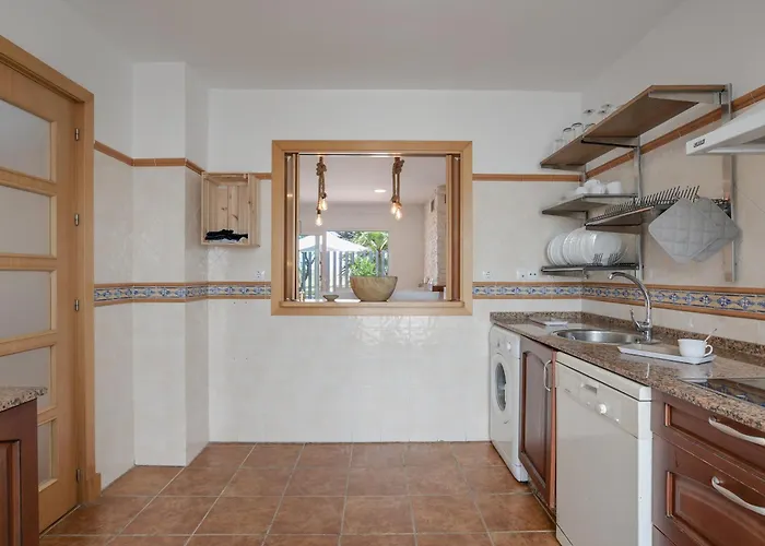 Michalete Fernando - Solo Familias Tatil Evi